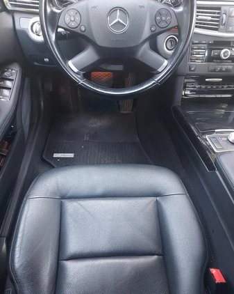 Mercedes-Benz Klasa E cena 51900 przebieg: 252000, rok produkcji 2009 z Olsztyn małe 631